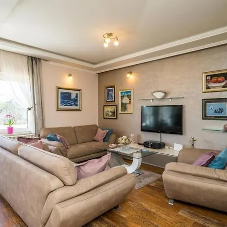 Trojkovic * Dubrovník